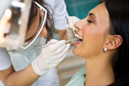 Advantages of Professional Teeth Whitening in Lafayette LA