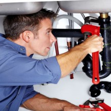 Choose the Right Professional for Plumbing Repair and Save