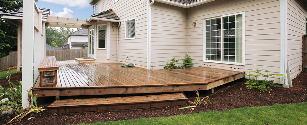 How Can Homeowners Improve Their Outdoor Space With Decks in Brookfield, WI?