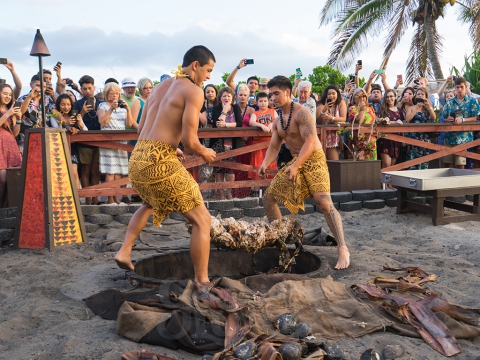 A Fun Luau Game in Hawaii Makes the Event Even More Special