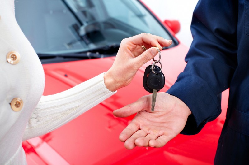 Getting Used Vehicles from a Luxury Auto Dealership in Scottsdale, AZ