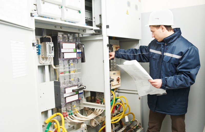 Hiring an Electrical Repair Menifee CA service