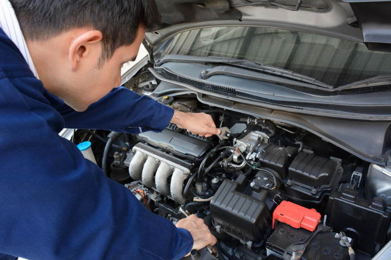 Use an Auto Collision Center Near Glendale AZ for Professional Repairs